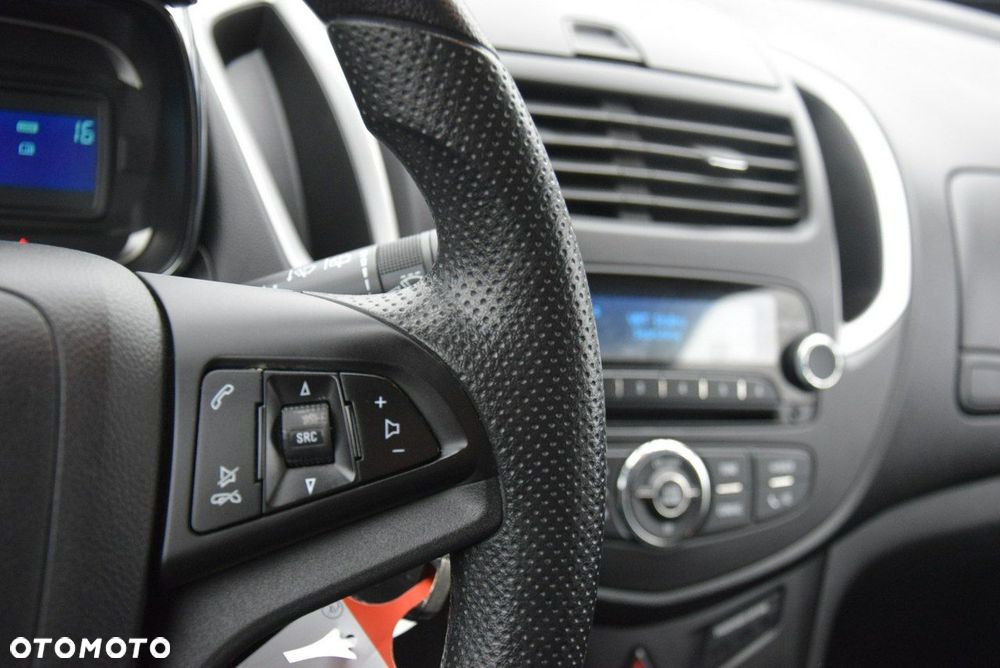 Chevrolet Trax 1.6 LS - 28