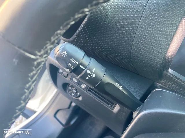 Citroën C4 PureTech 130 Stop&Start EAT8 SHINE - 20