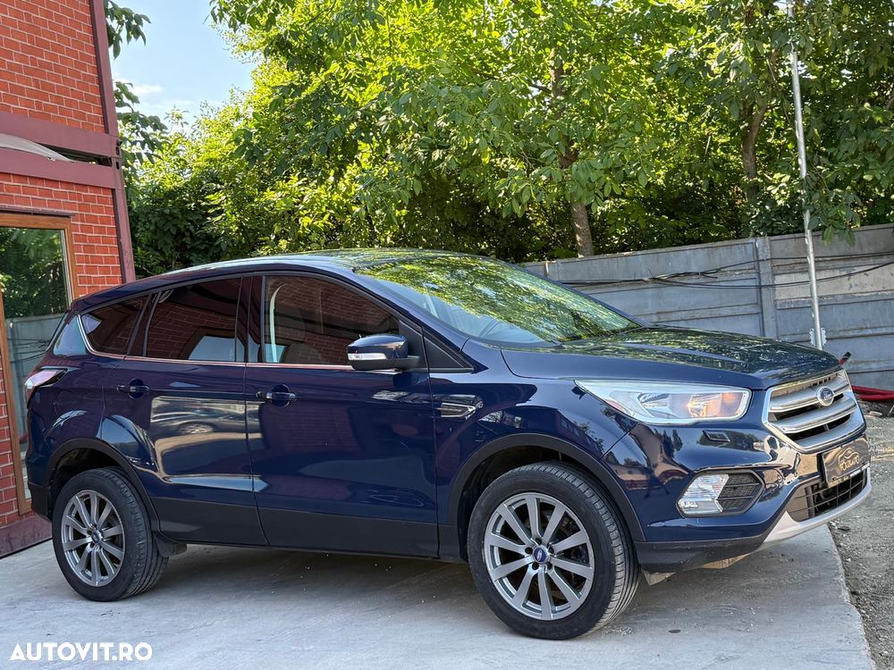 Ford Kuga - 35