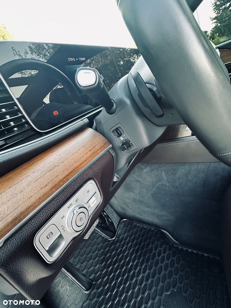 Mercedes-Benz GLE - 11