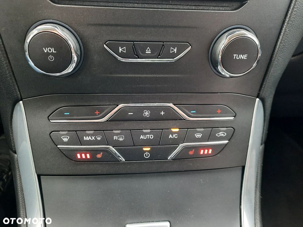 Ford S-Max - 26