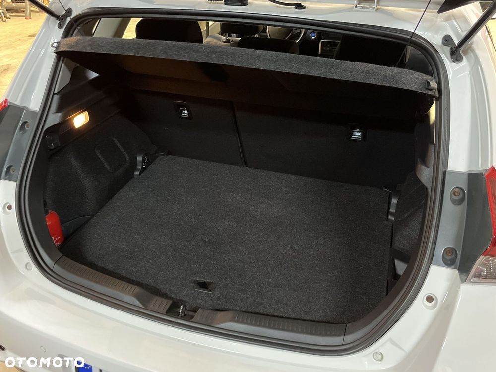 Toyota Auris - 20