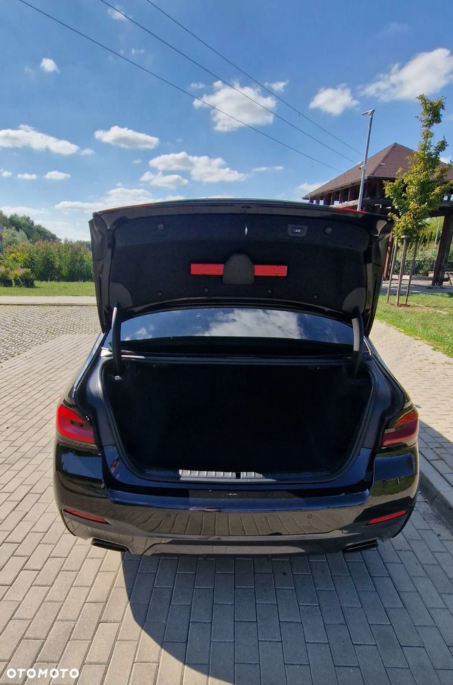 BMW Seria 5 520i - 10