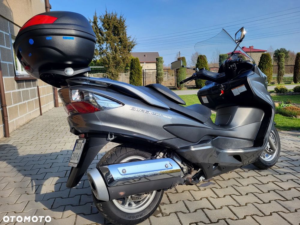 Suzuki Burgman - 5