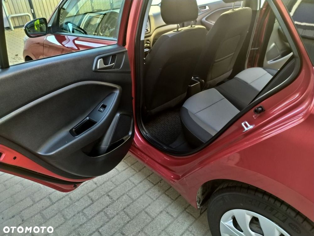 Hyundai i20 - 21