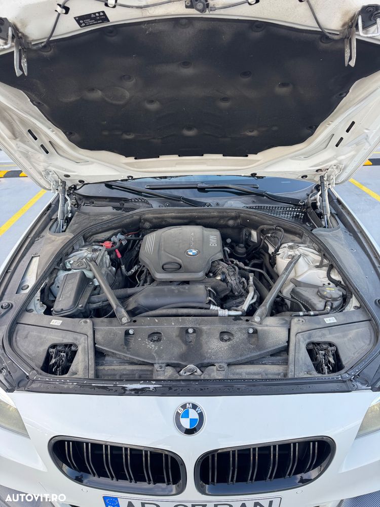 BMW Seria 5 520d AT - 10
