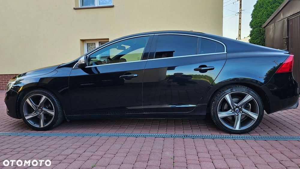 Volvo S60 T3 R-Design Summum - 14