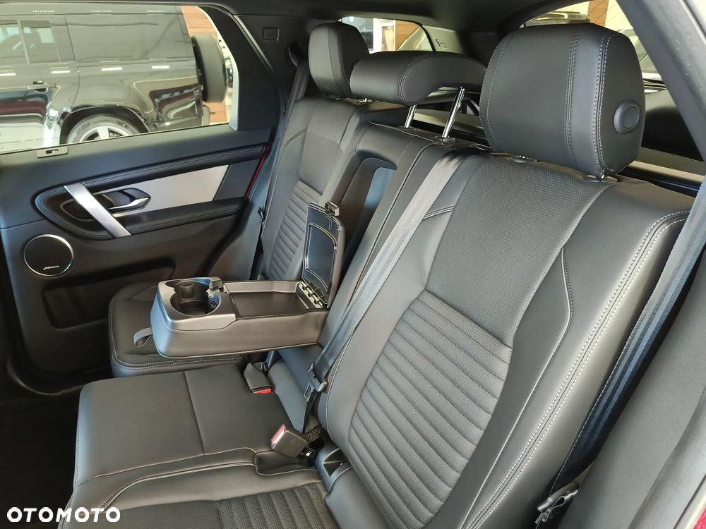 Land Rover Discovery Sport - 36