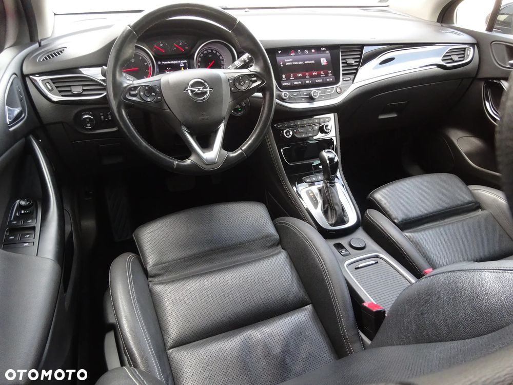 Opel Astra 1.4 T Dynamic S&S - 12