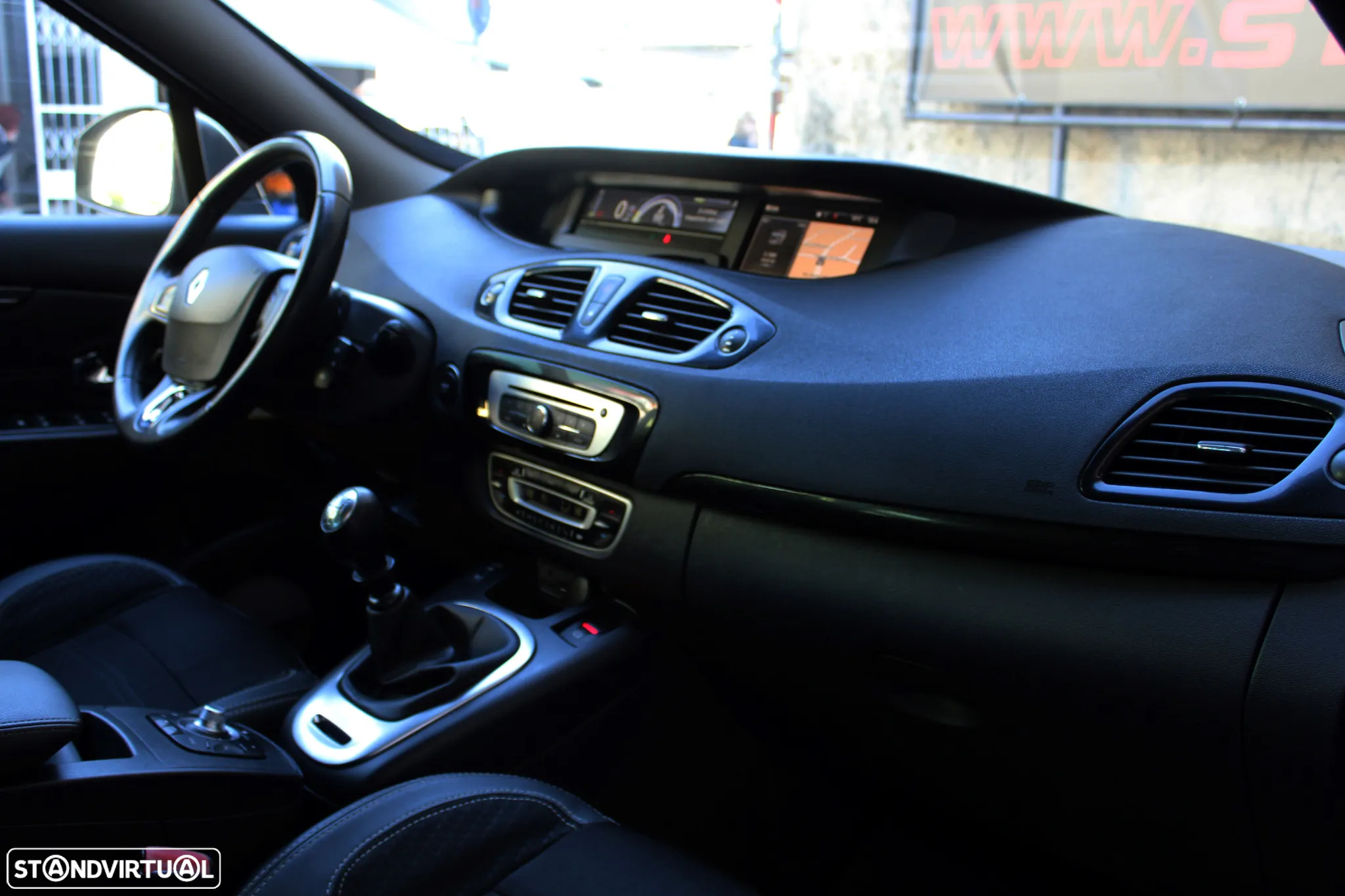 Renault Grand Scénic 1.6 dCi Bose Edition SS - 32