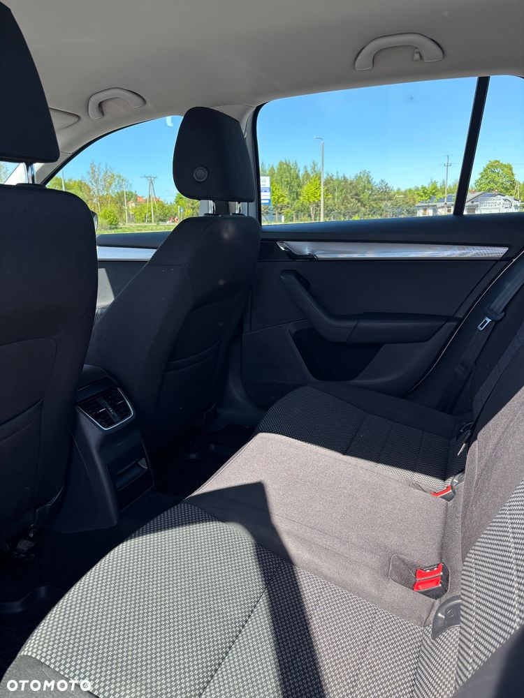 Skoda Octavia 1.4 TSI Ambition - 26