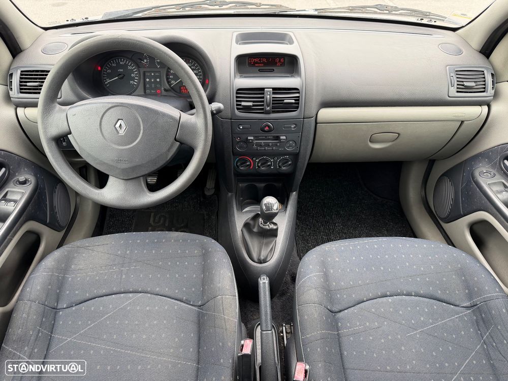 Renault Clio 1.2 16V Confort Authentique - 6