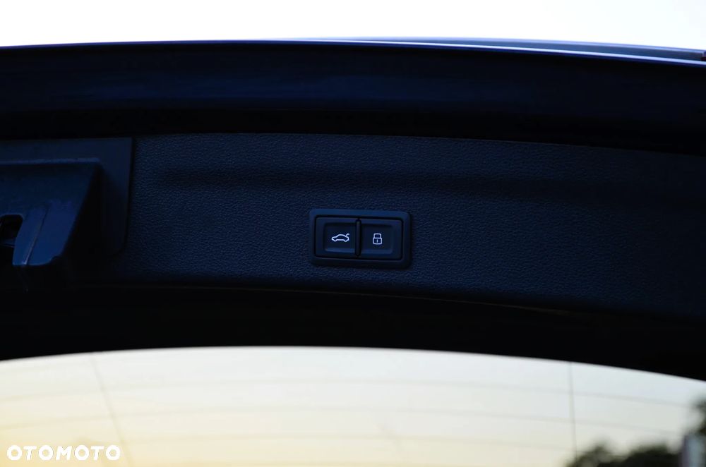 Audi A6 Avant 35 TDI S tronic design - 35