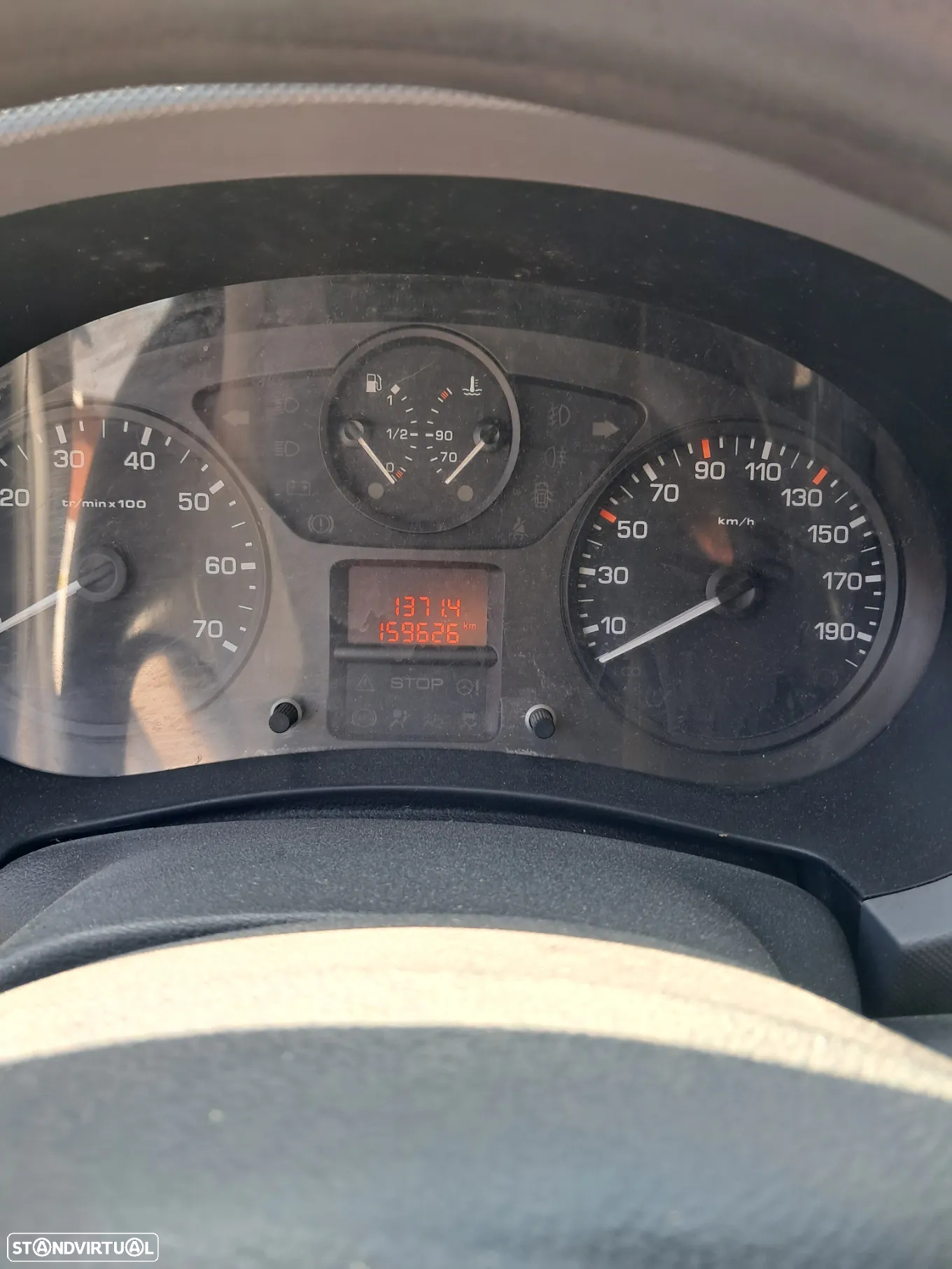 Citroën Berlingo 1.6 hdi 3 lugares iva dedutível - 9