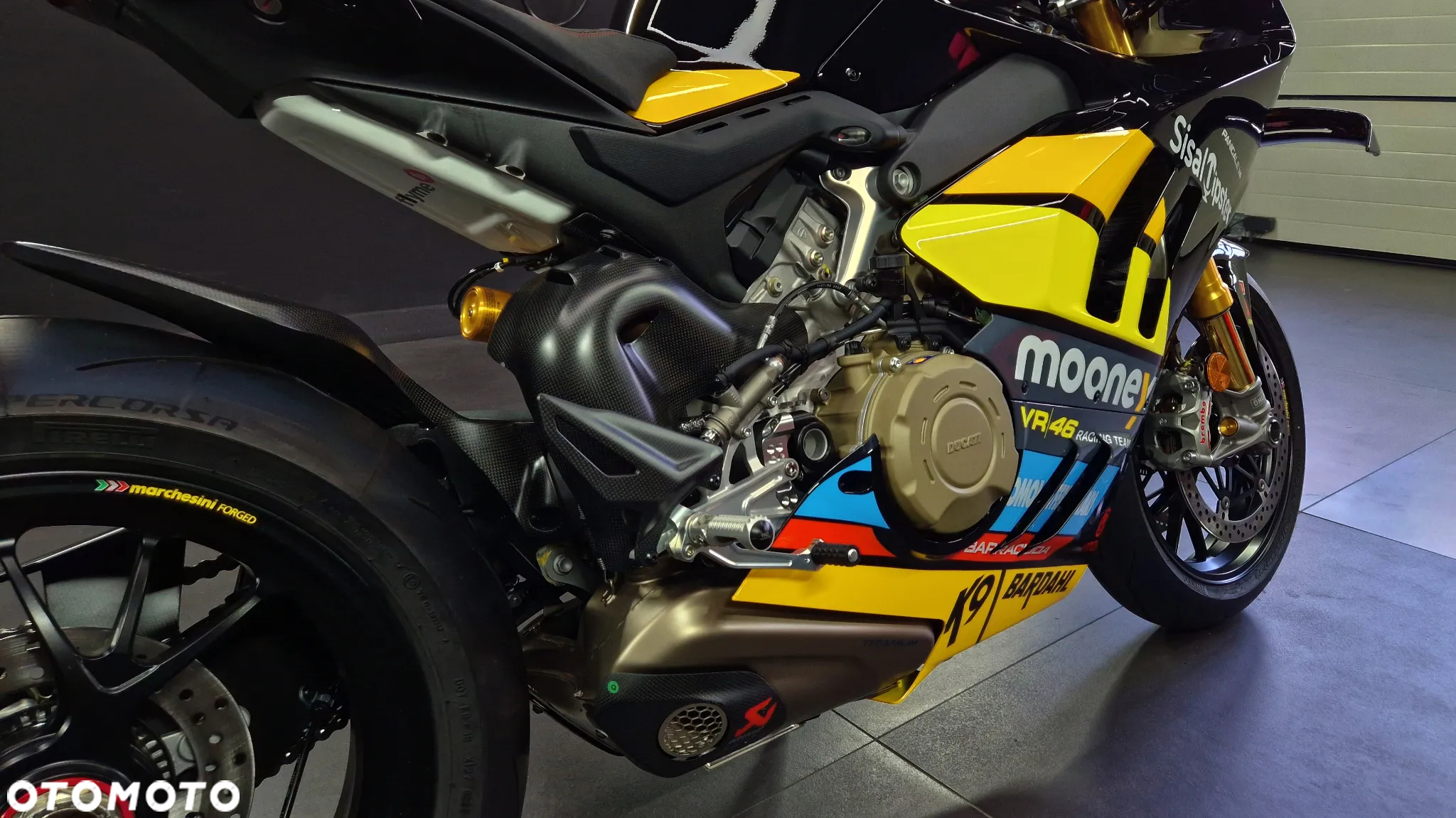 Ducati Panigale V4S - 10