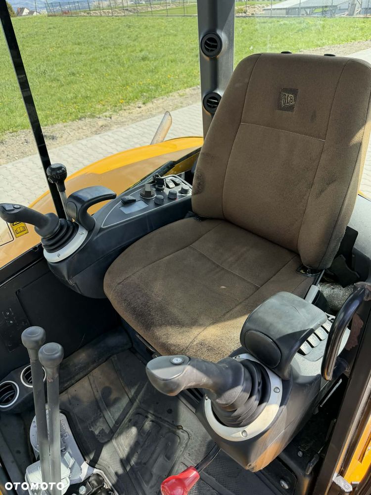 JCB 8045 - 3