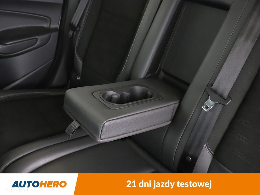 Ford Kuga 2.0 TDCi FWD ST-Line - 31