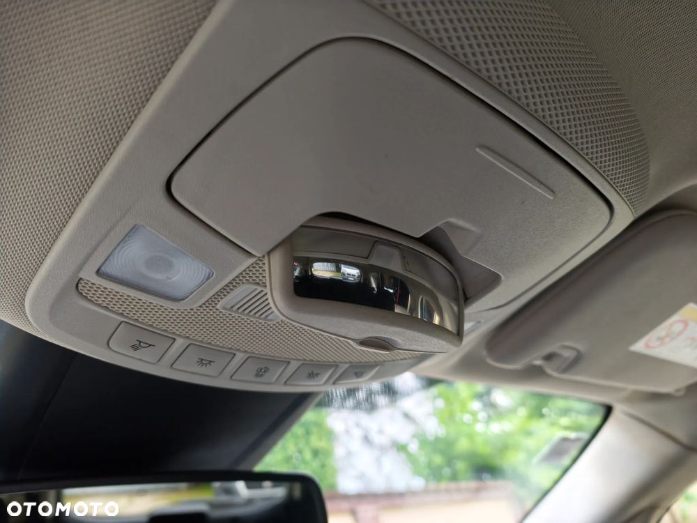 Ford S-Max 2.0 EcoBlue Titanium - 17