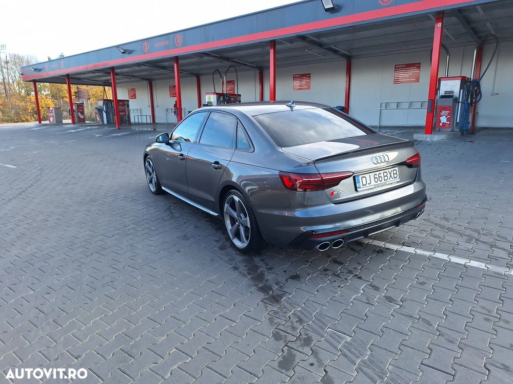 Audi S4 - 4