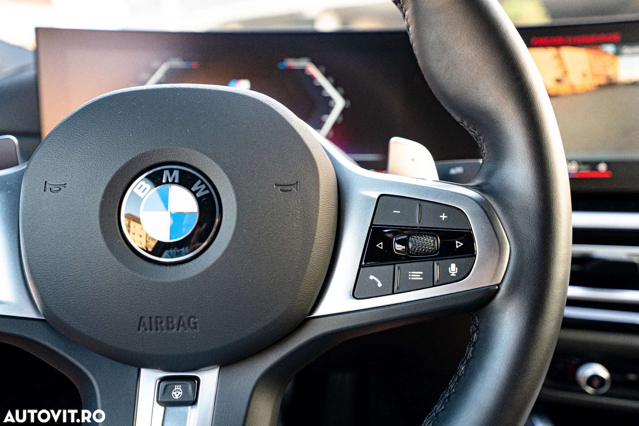 BMW M2 M240i xDrive AT - 18