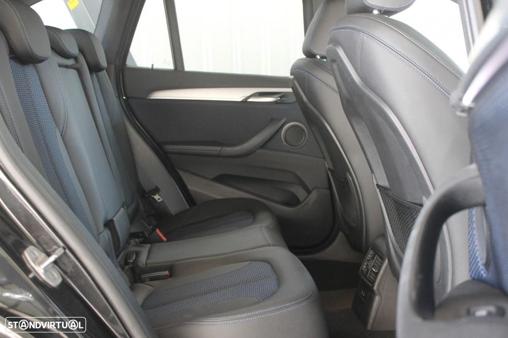 BMW X1 18 d sDrive Pack M Auto - 13