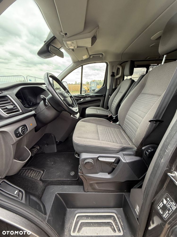 Ford Tourneo Custom 320 L1H1 VA Autm Titanium - 10