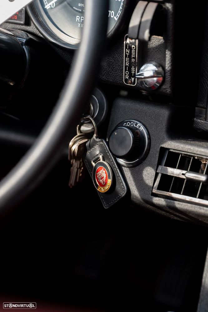 Jaguar E-Type - 50