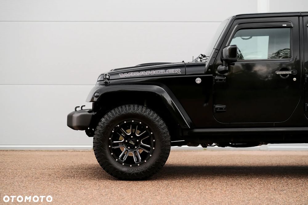 Jeep Wrangler 3.6 Unlim Sahara - 16