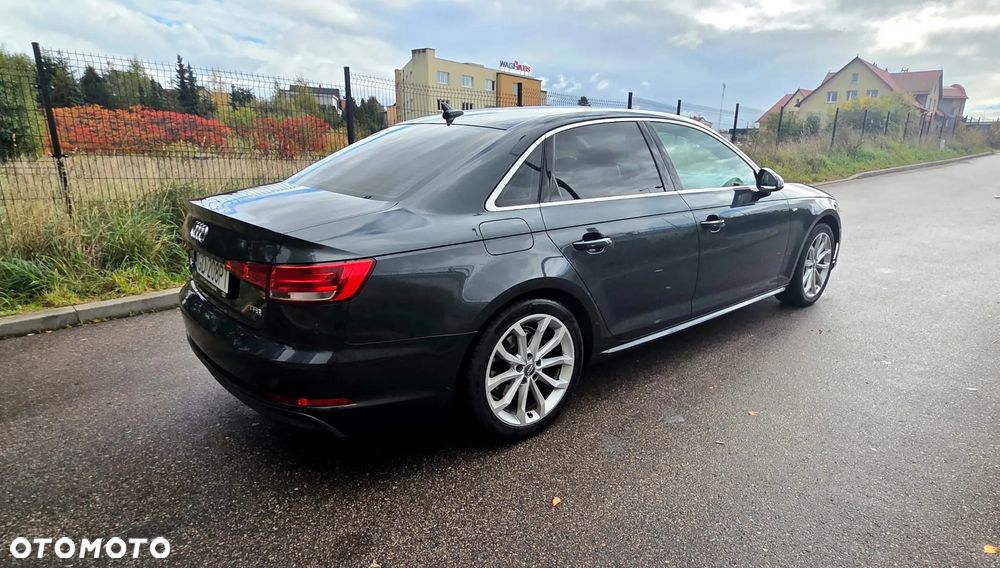 Audi A4 Limousine - 4