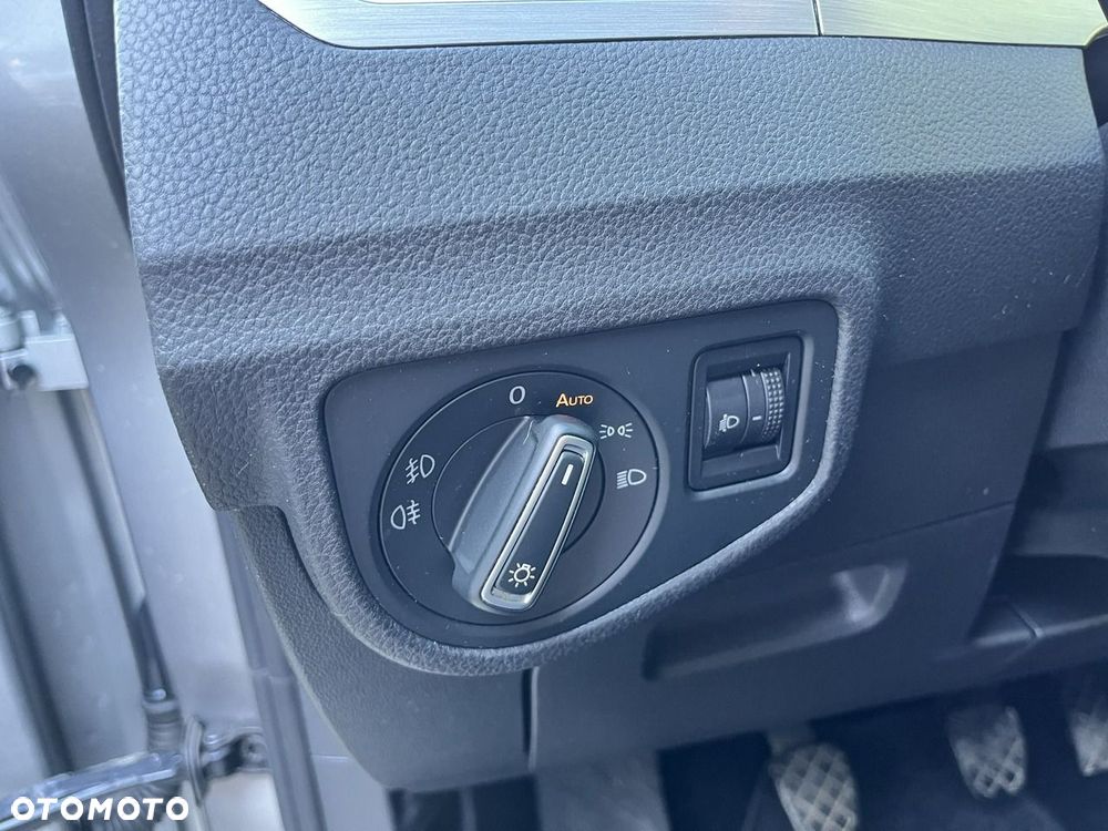 Volkswagen Golf Sportsvan - 34