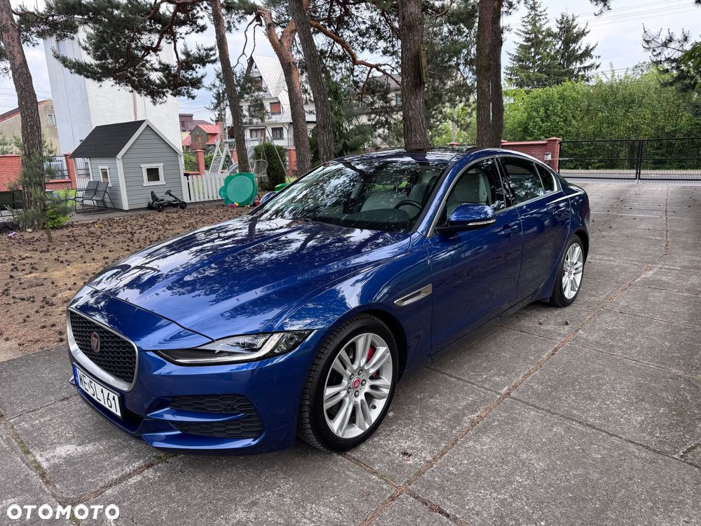 Jaguar XE 2.0 P250 SE - 1