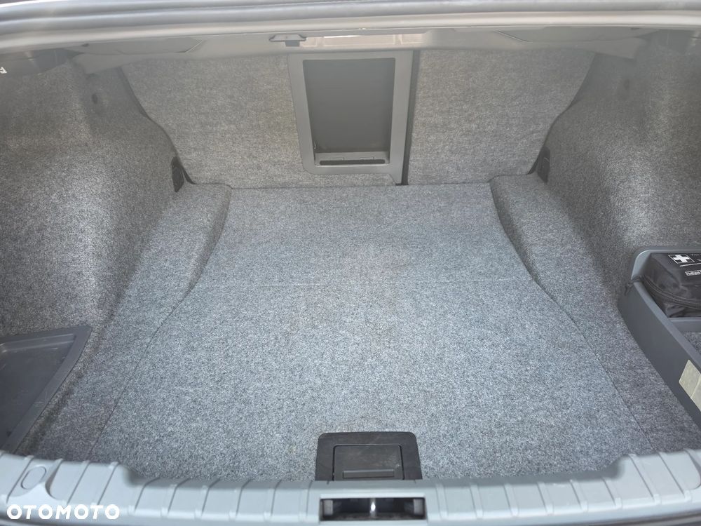 BMW Seria 3 320d xDrive DPF - 17