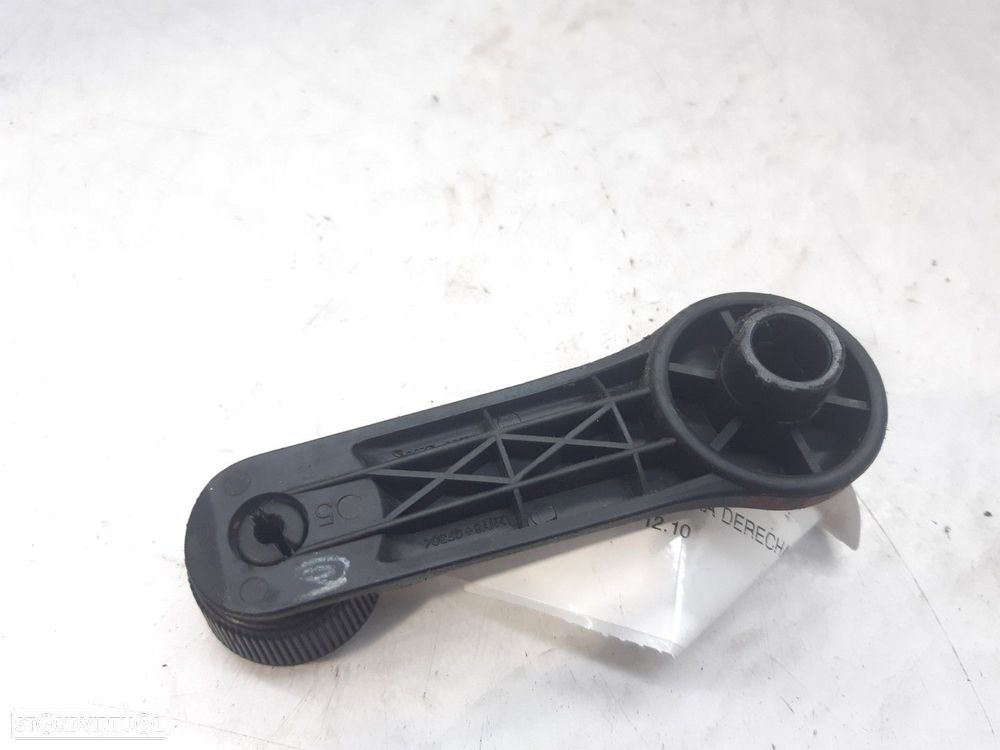 MANÍPULO DO ELEVADOR DE VIDROS TRASEIRO DIREITO HYUNDAI I20 1.2 78CV 1248CC - 1