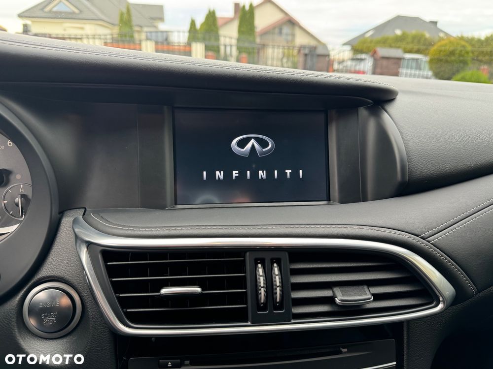 Infiniti QX30 2.0t DCT AWD Premium - 24