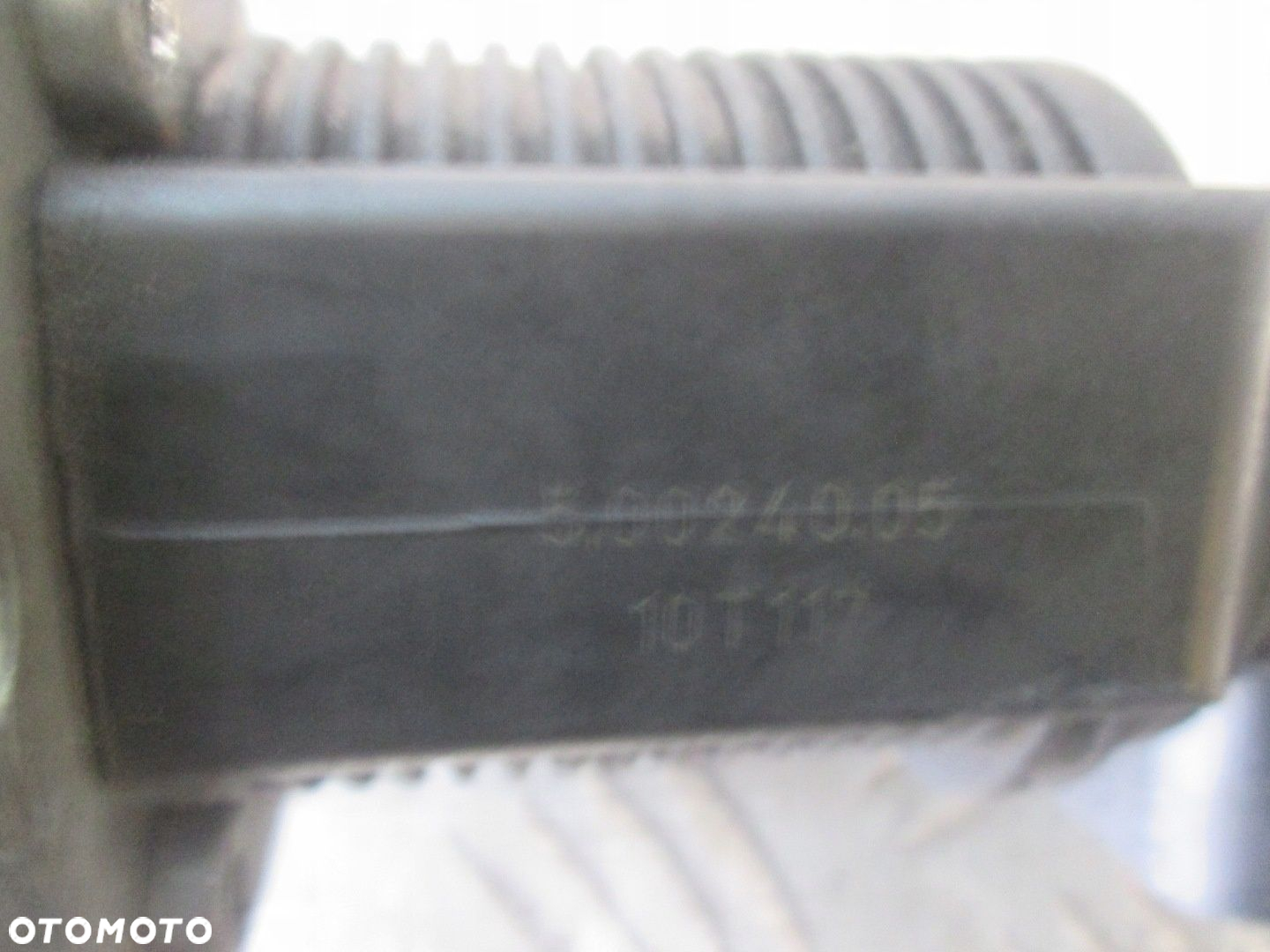ZAWÓR EGR OPEL VECTRA C 1.9 CDTI 50024005 - 4