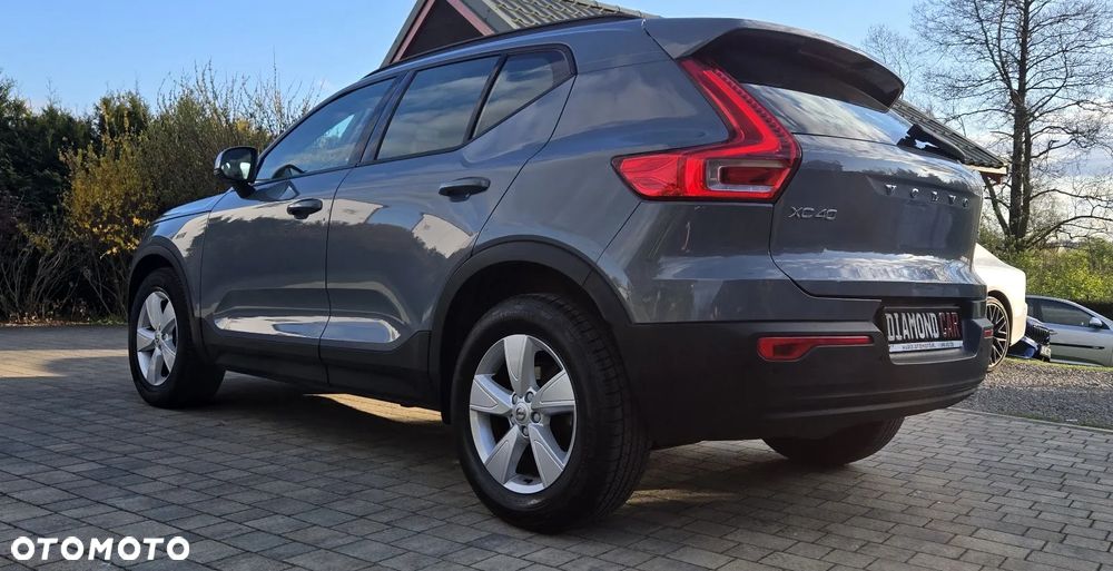 Volvo XC 40 T3 Momentum Pro - 16