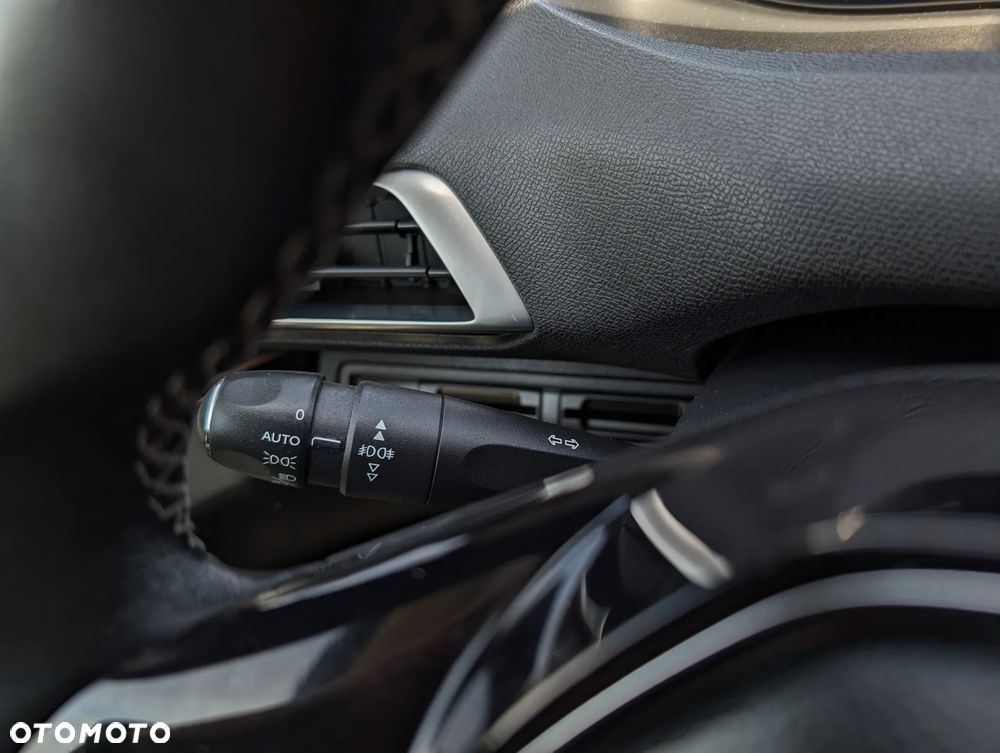 Peugeot 3008 BlueHDi 130 Stop & Start Allure - 3