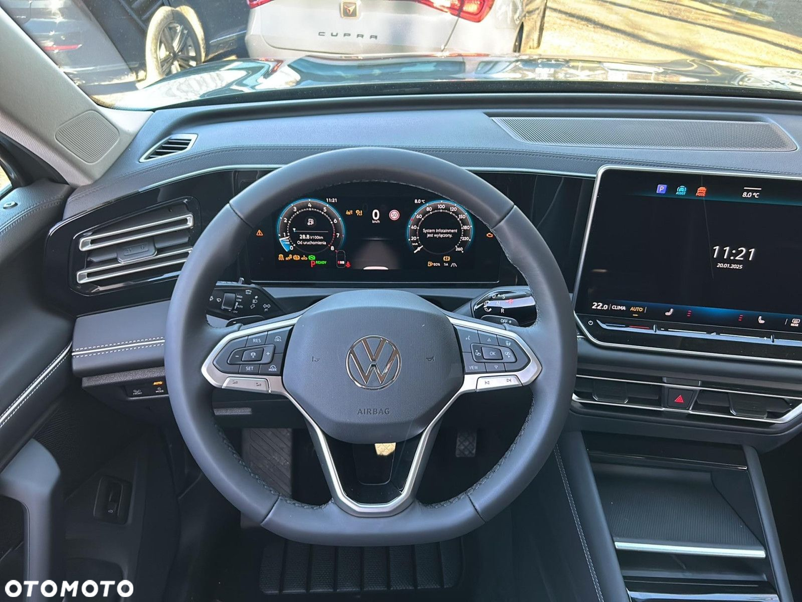 Volkswagen Tiguan - 11