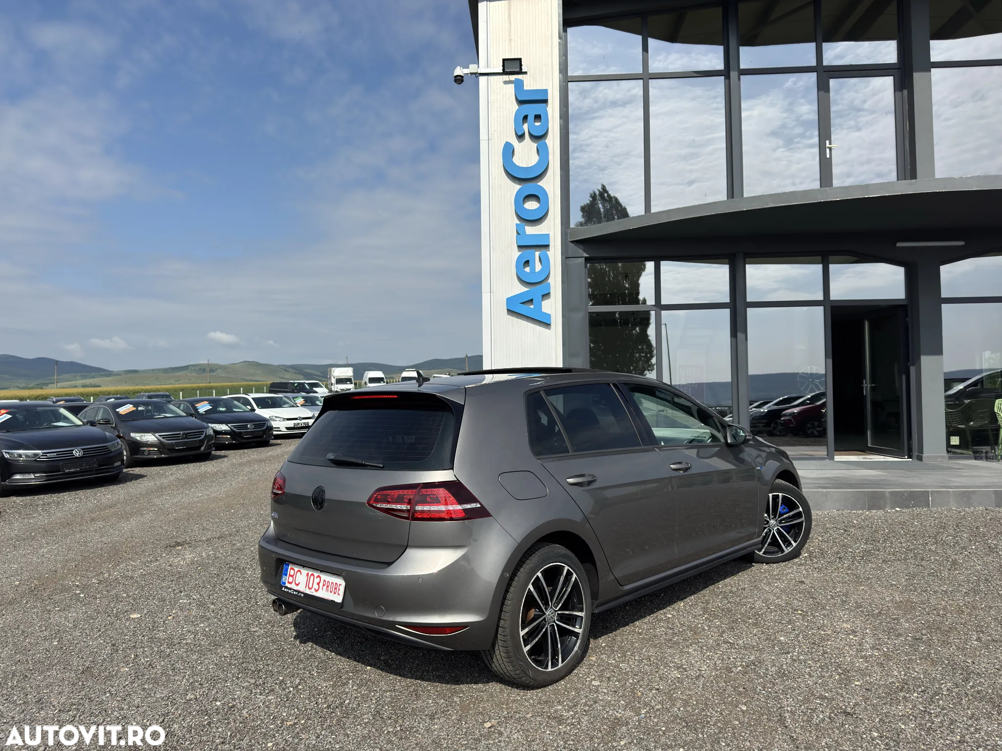 Volkswagen Golf GTE - 9