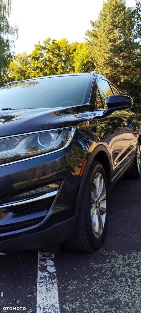 Lincoln MKC - 12