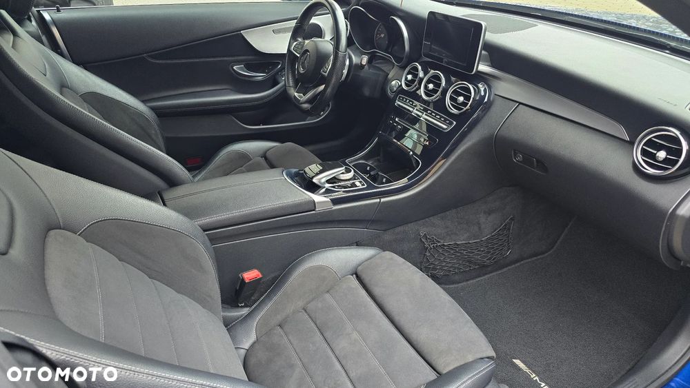 Mercedes-Benz Klasa C 200 4-Matic 9G-Tronic - 11