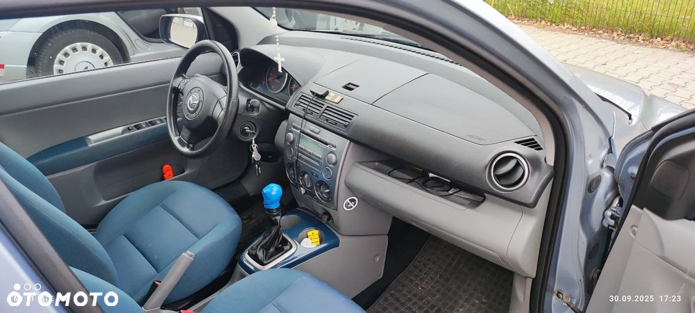 Mazda 2 - 8