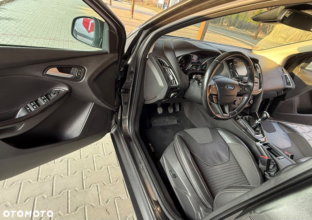 Ford Focus 1.0 EcoBoost Titanium ASS - 34