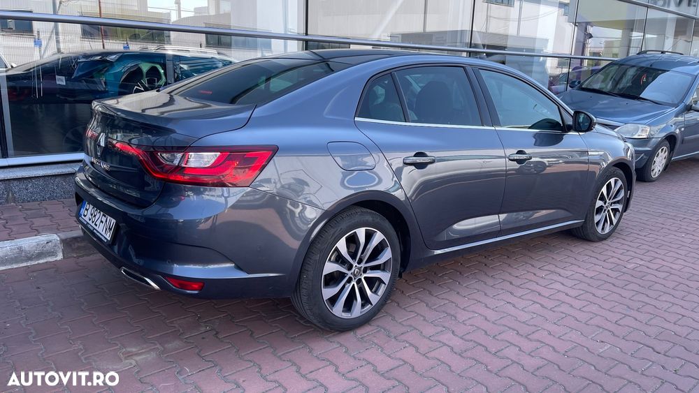 Renault Megane 2022 photo 2
