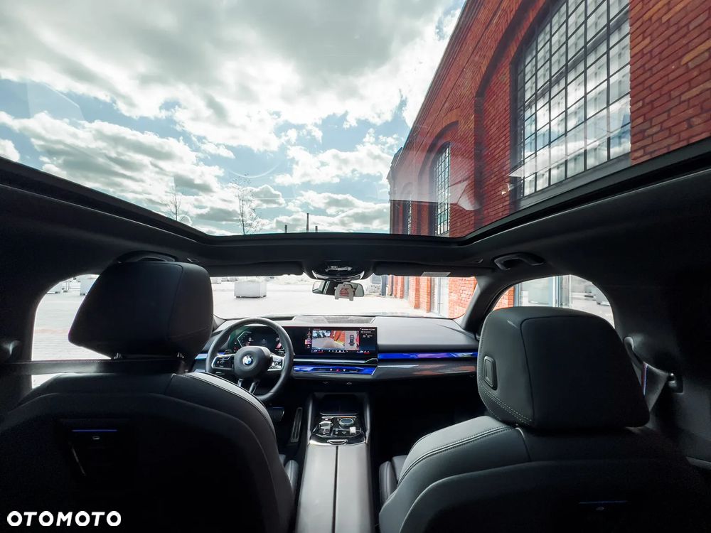 BMW Seria 5 - 24