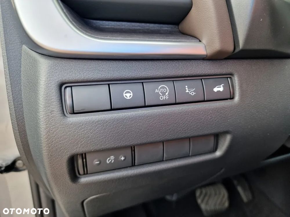 Nissan Qashqai 1.3 DIG-T MHEV Xtronic Tekna - 33