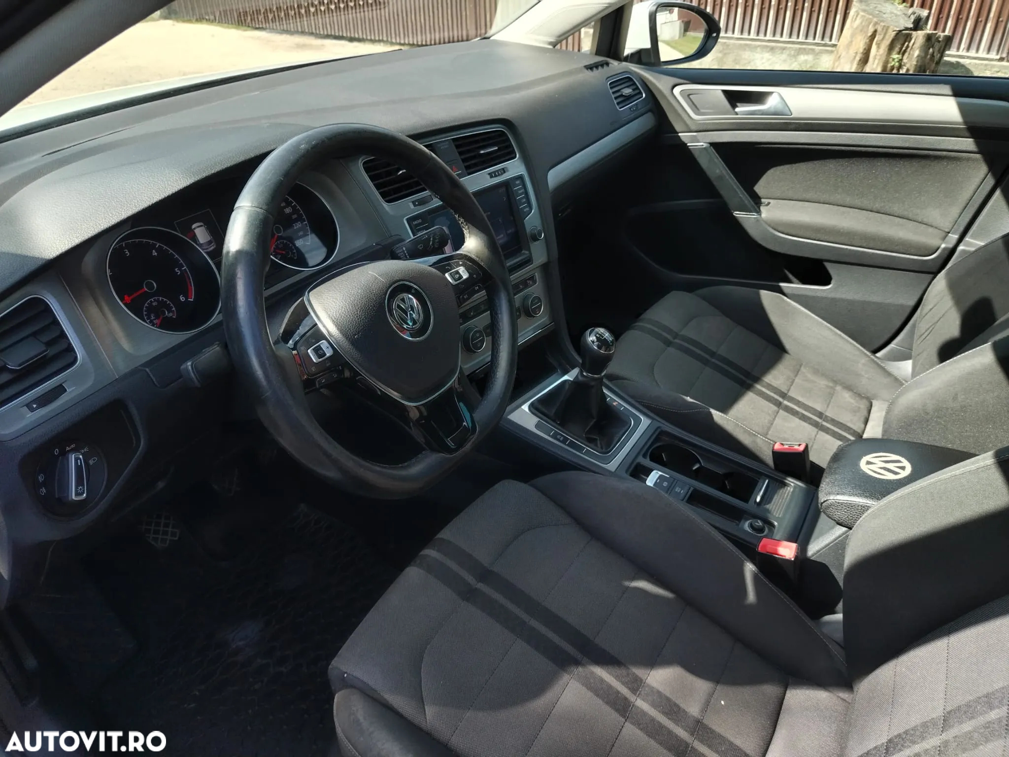 Volkswagen Golf 1.6 TDI BMT Comfortline - 7