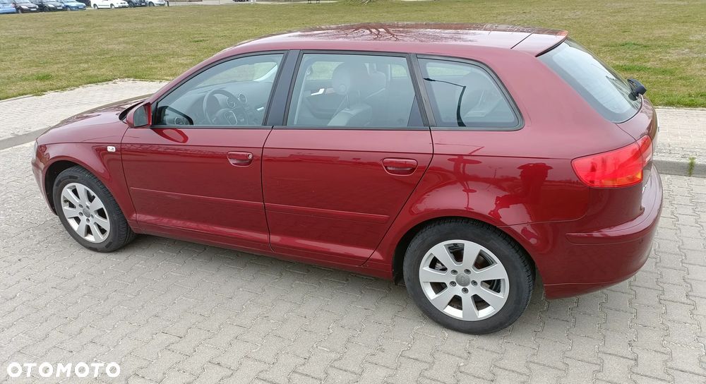 Audi A3 Sportback 2.0 FSI Attraction Tiptr - 11