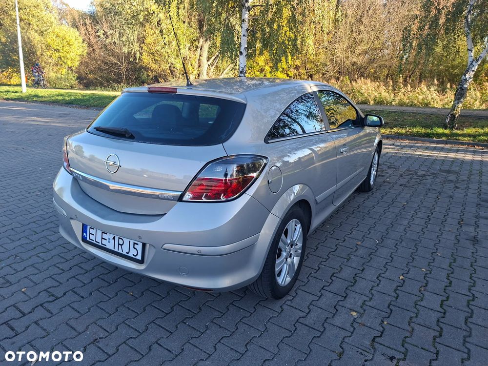 Opel Astra - 11