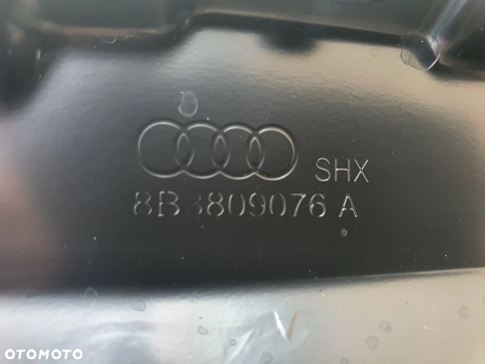 Próg poszycie prawe Audi A5 III B10 8B rok 24- - 3